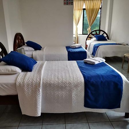 Hostal La Isla Del Descanso Puerto Villamil Eksteriør billede