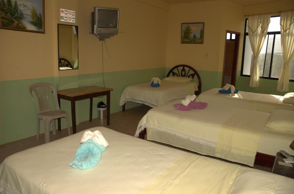 Hostal La Isla Del Descanso Puerto Villamil Eksteriør billede
